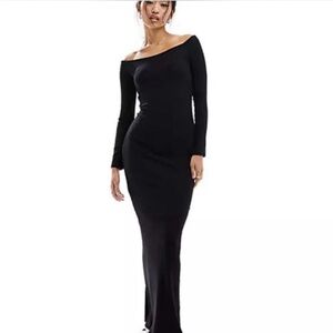 Bershka Elegant Black One-Shoulder Gown